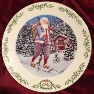 1999 Lenox International Santa Collection Bone China Decorative Plate
